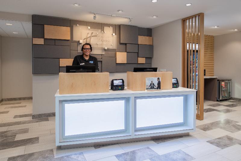Holiday Inn Express & Suites - Camas By Ihg Exterior foto